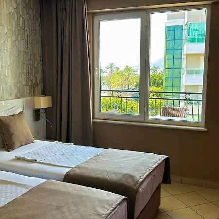 Havana Aparthotel 2*